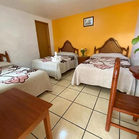 Hotel Posada Camelinas Pátzcuaro Exteriör bild