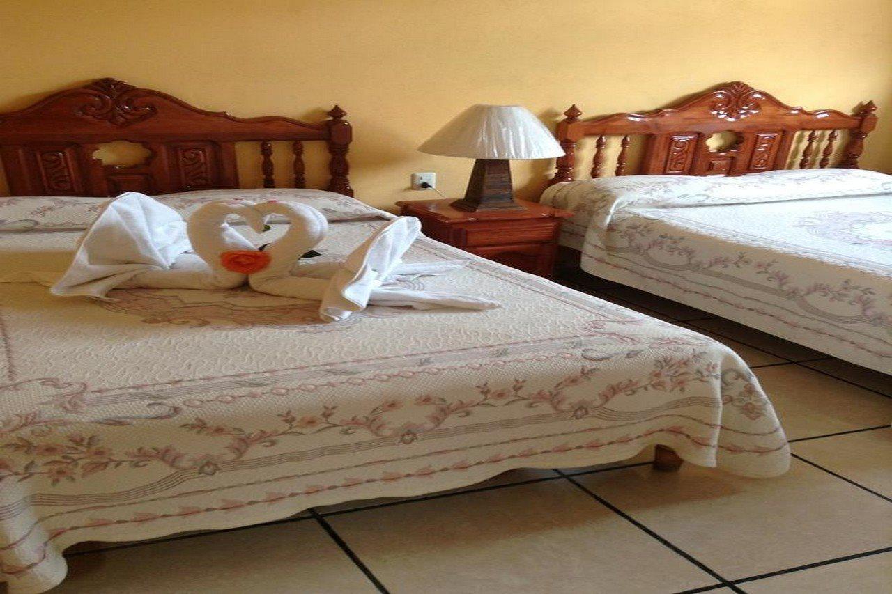 Hotel Posada Camelinas Pátzcuaro Exteriör bild