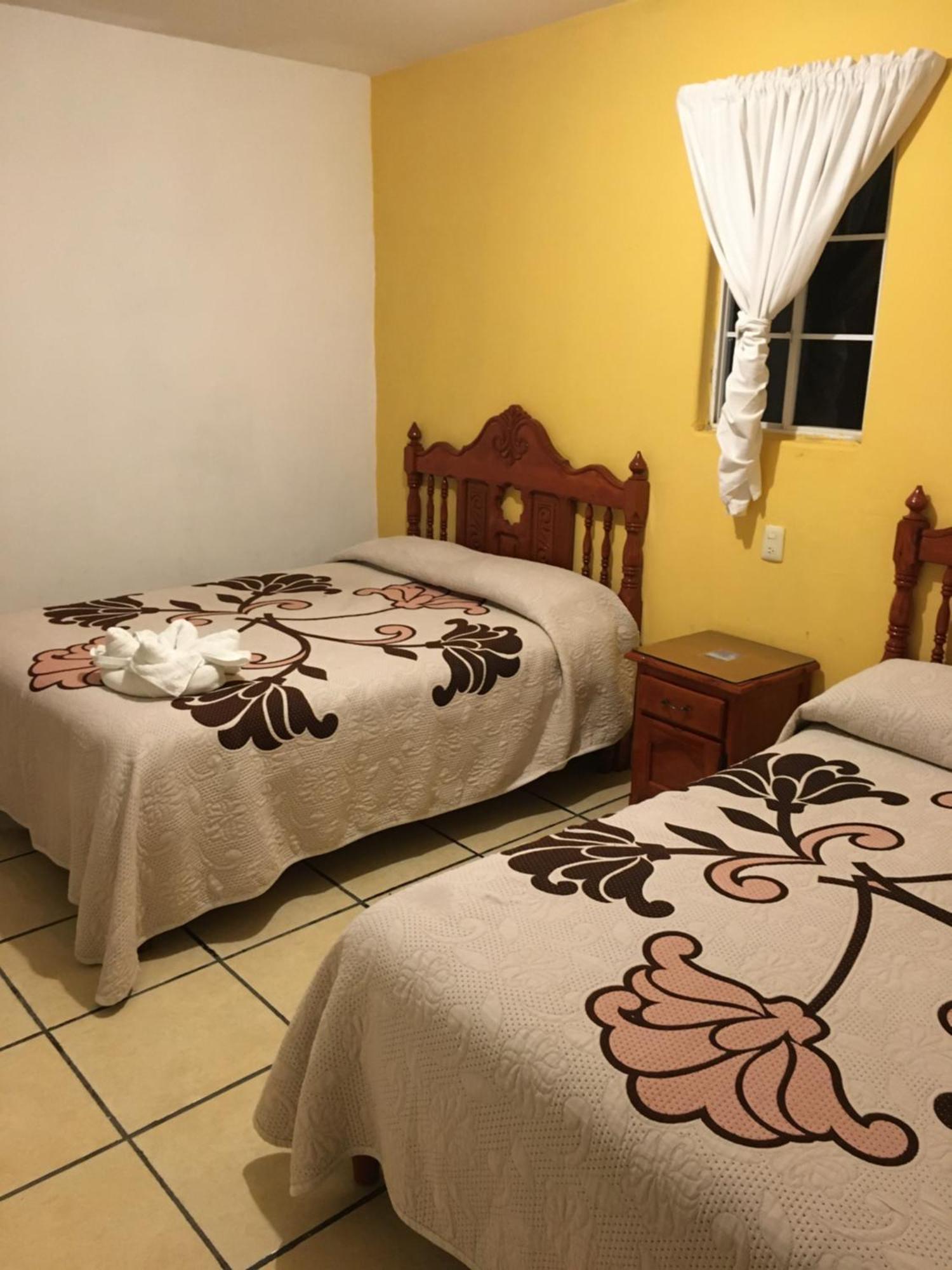 Hotel Posada Camelinas Pátzcuaro Exteriör bild
