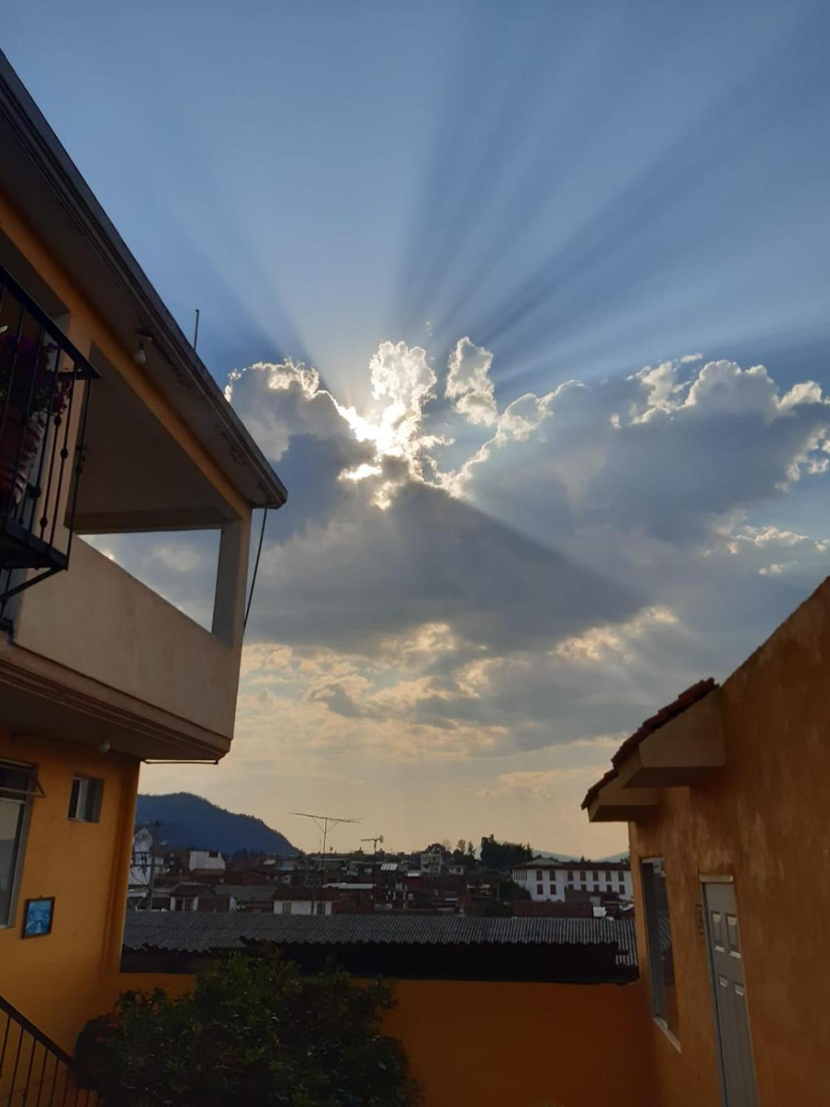 Hotel Posada Camelinas Pátzcuaro Exteriör bild