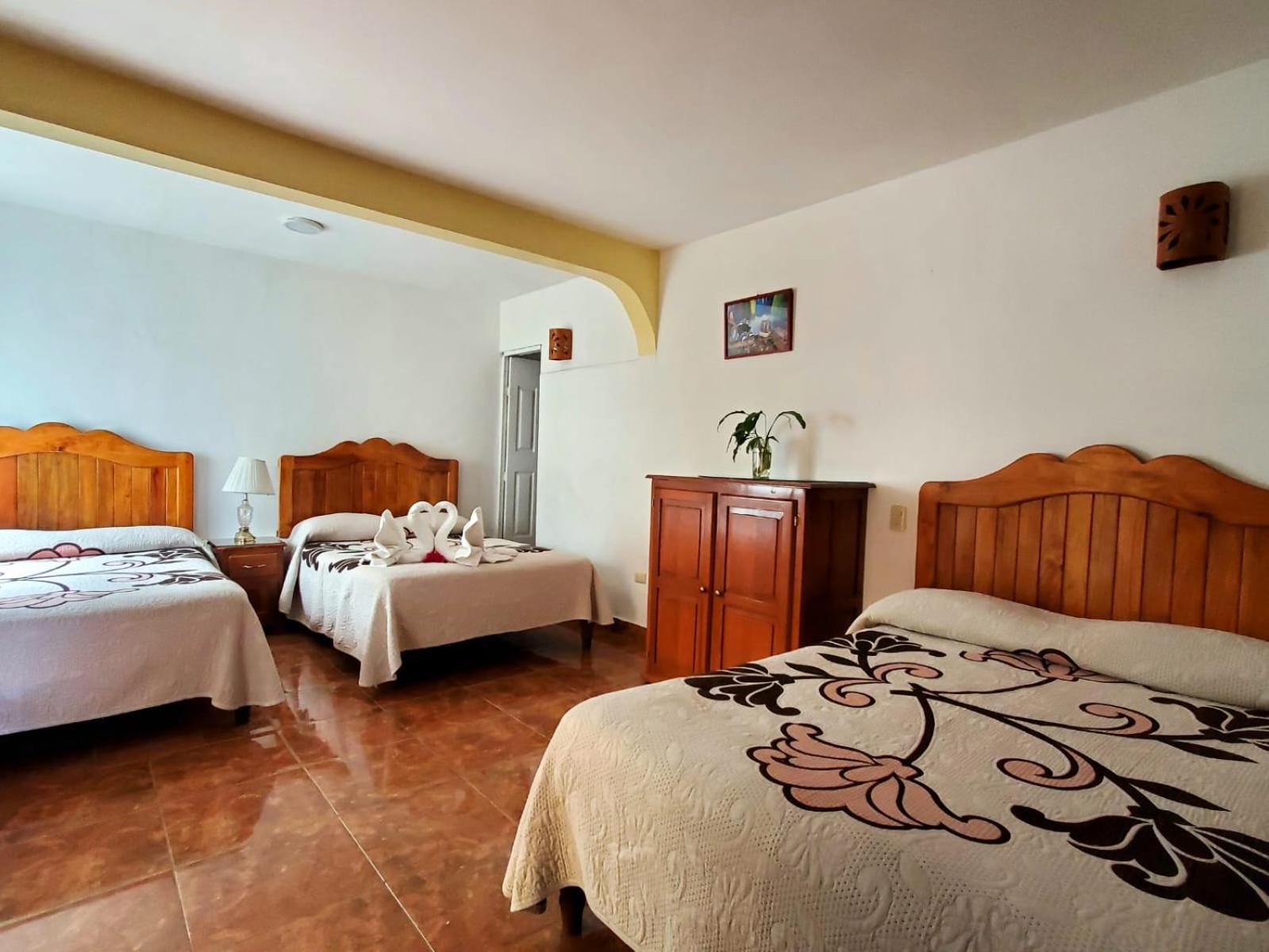 Hotel Posada Camelinas Pátzcuaro Exteriör bild
