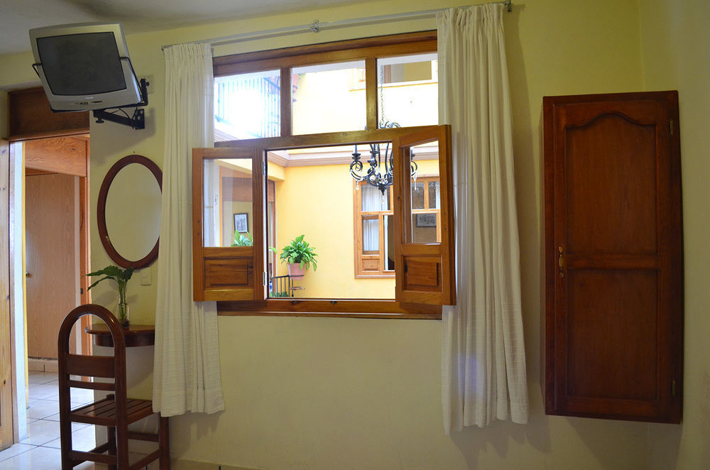 Hotel Posada Camelinas Pátzcuaro Exteriör bild