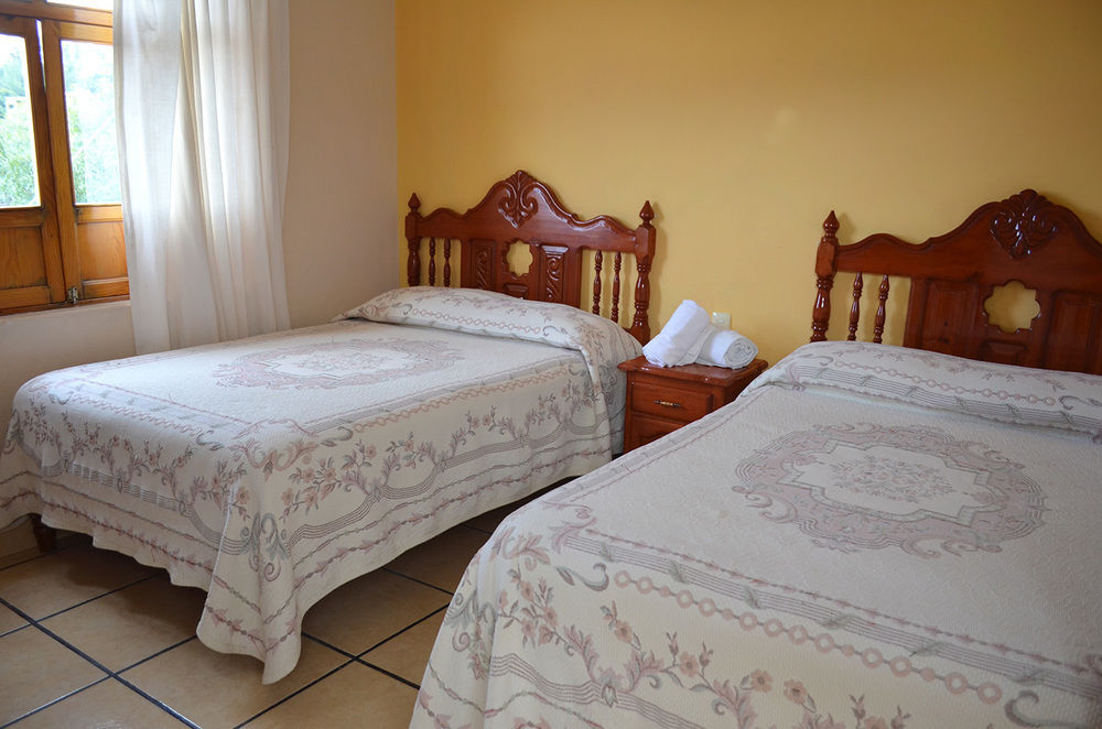 Hotel Posada Camelinas Pátzcuaro Exteriör bild
